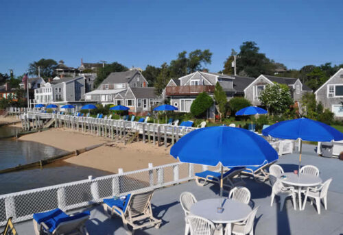 Masthead Resort & Cottages
